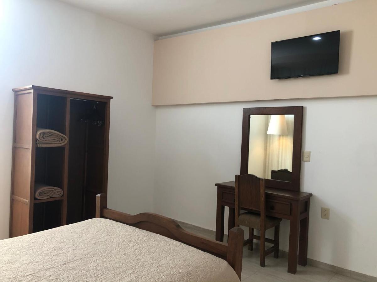 צ'ולולה Hotel Santa Rosa By Rotamundos מראה חיצוני תמונה
