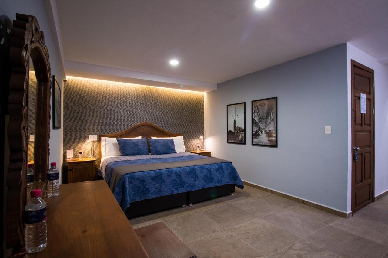 צ'ולולה Hotel Santa Rosa By Rotamundos מראה חיצוני תמונה