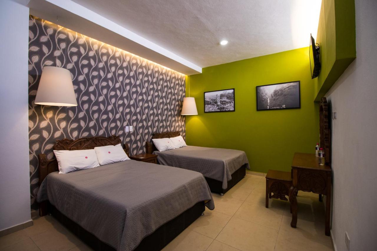 צ'ולולה Hotel Santa Rosa By Rotamundos מראה חיצוני תמונה